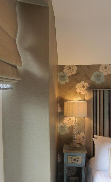 Monties Guest House - Adults Only Боунес он Уиндърмиър Стая снимка