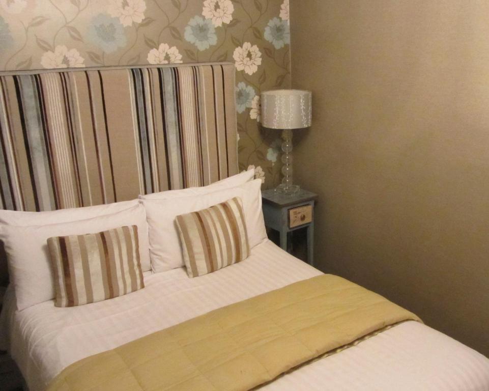Monties Guest House - Adults Only Боунес он Уиндърмиър Стая снимка